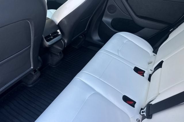 2023 Tesla Model Y Performance AWD