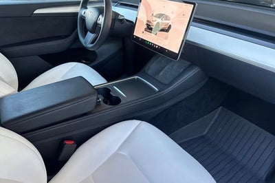 2023 Tesla Model Y Performance AWD