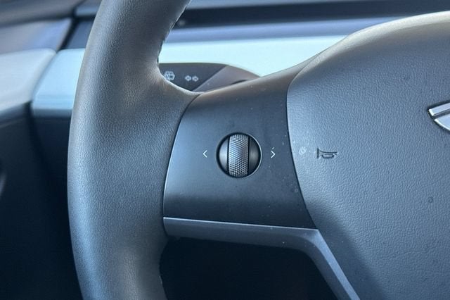 2023 Tesla Model Y Performance AWD