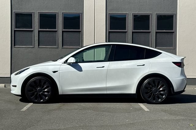 2023 Tesla Model Y Performance AWD