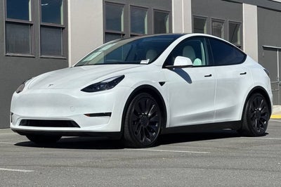 2023 Tesla Model Y Performance AWD