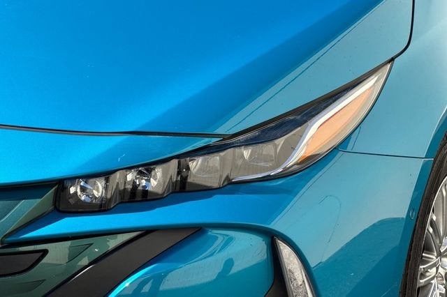 2019 Toyota Prius Prime Plus (Natl)