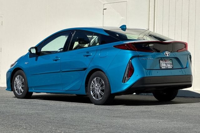2019 Toyota Prius Prime Plus (Natl)