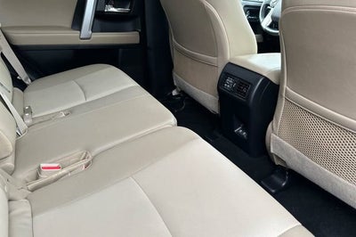 2022 Toyota 4Runner SR5 Premium 2WD (Natl)