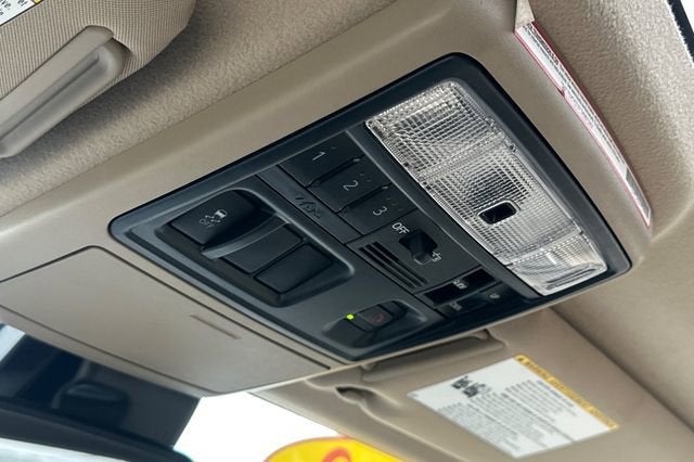 2022 Toyota 4Runner SR5 Premium 2WD (Natl)