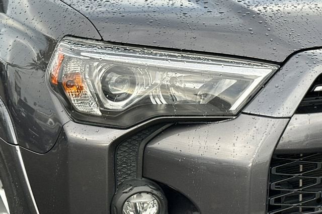 2022 Toyota 4Runner SR5 Premium 2WD (Natl)