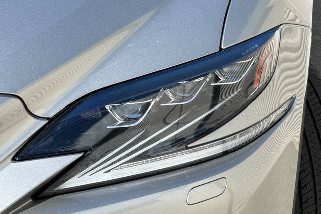 2019 Lexus LS 500h RWD