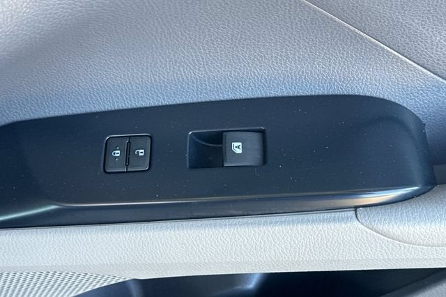 2018 Toyota Camry LE Auto (SE)