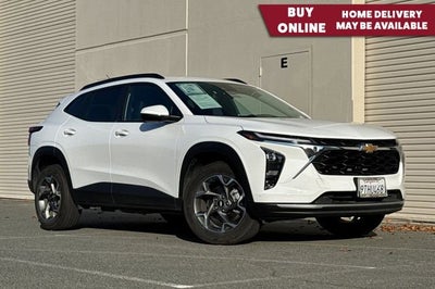 2025 Chevrolet Trax FWD 4dr LT