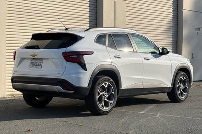 2025 Chevrolet Trax FWD 4dr LT