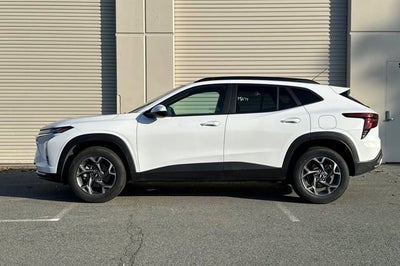2025 Chevrolet Trax FWD 4dr LT