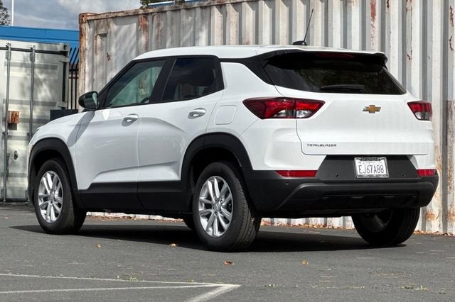 2026 Chevrolet Trailblazer FWD 4dr LS