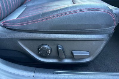 2023 Genesis G70 2.0T RWD