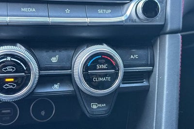 2023 Genesis G70 2.0T RWD
