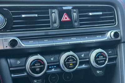 2023 Genesis G70 2.0T RWD