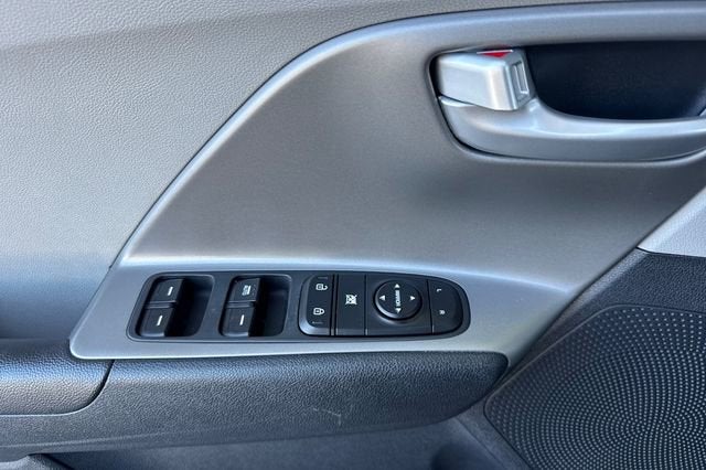 2019 Kia Niro Plug-In Hybrid LX FWD