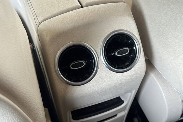 2022 Mercedes-Benz GLB 250 GLB 250 SUV