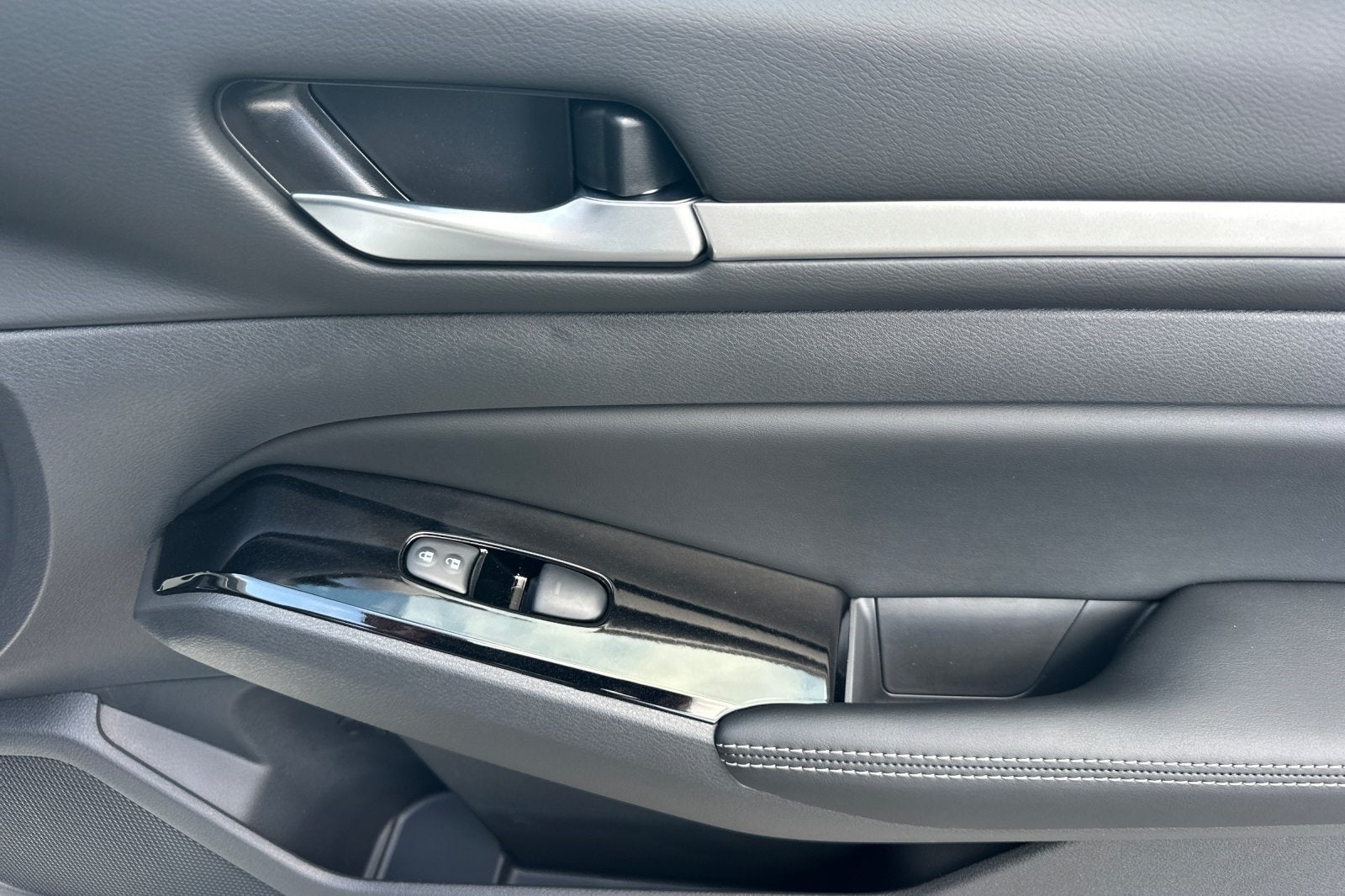 2025 Nissan Altima 2.5 SL