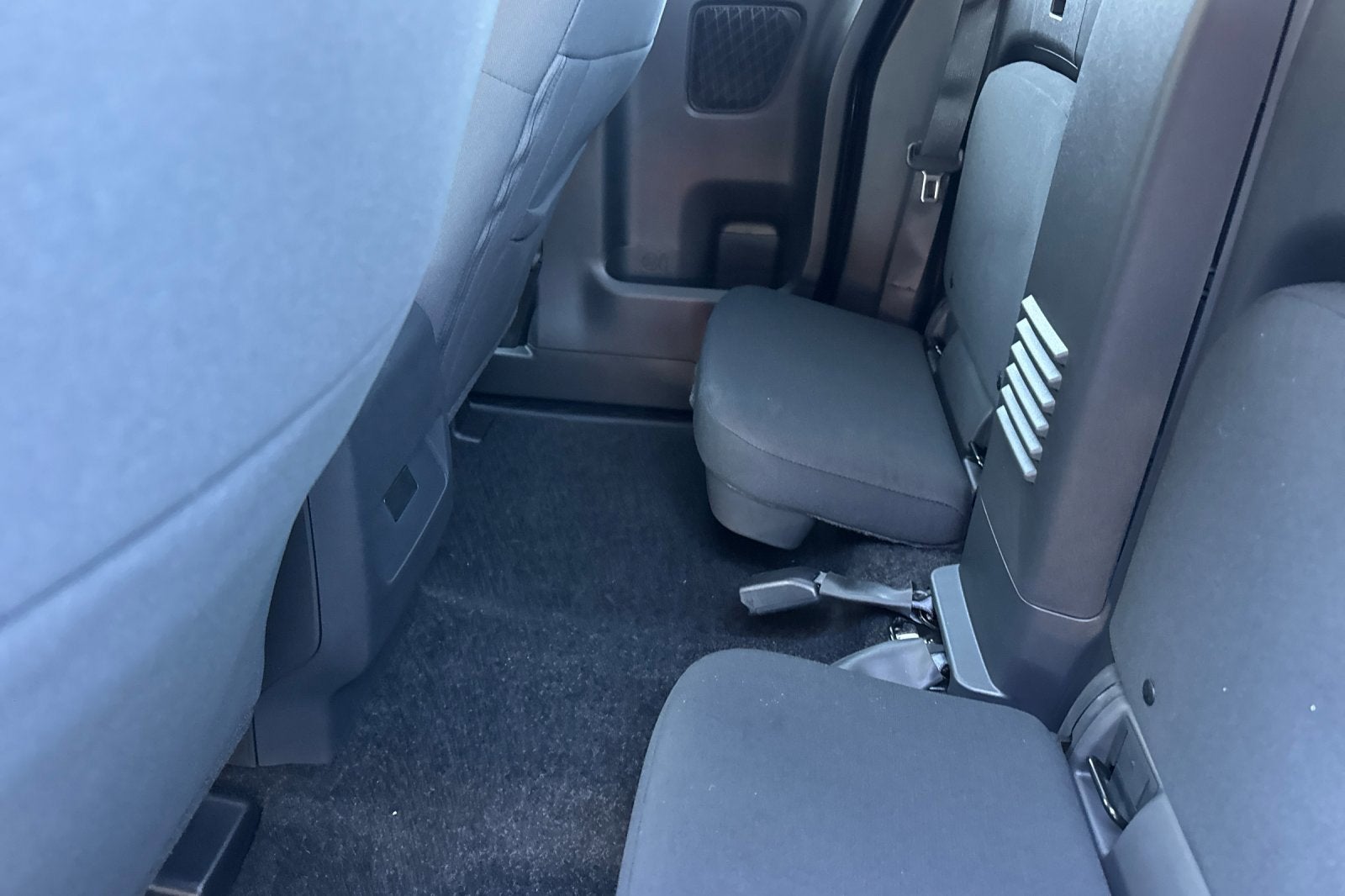 2027 Nissan Frontier S