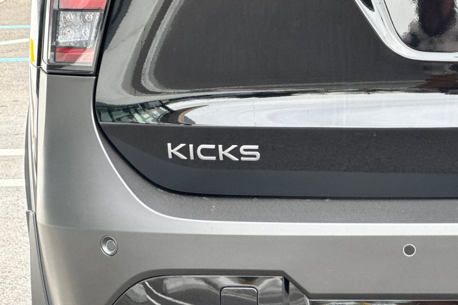 2025 Nissan Kicks S