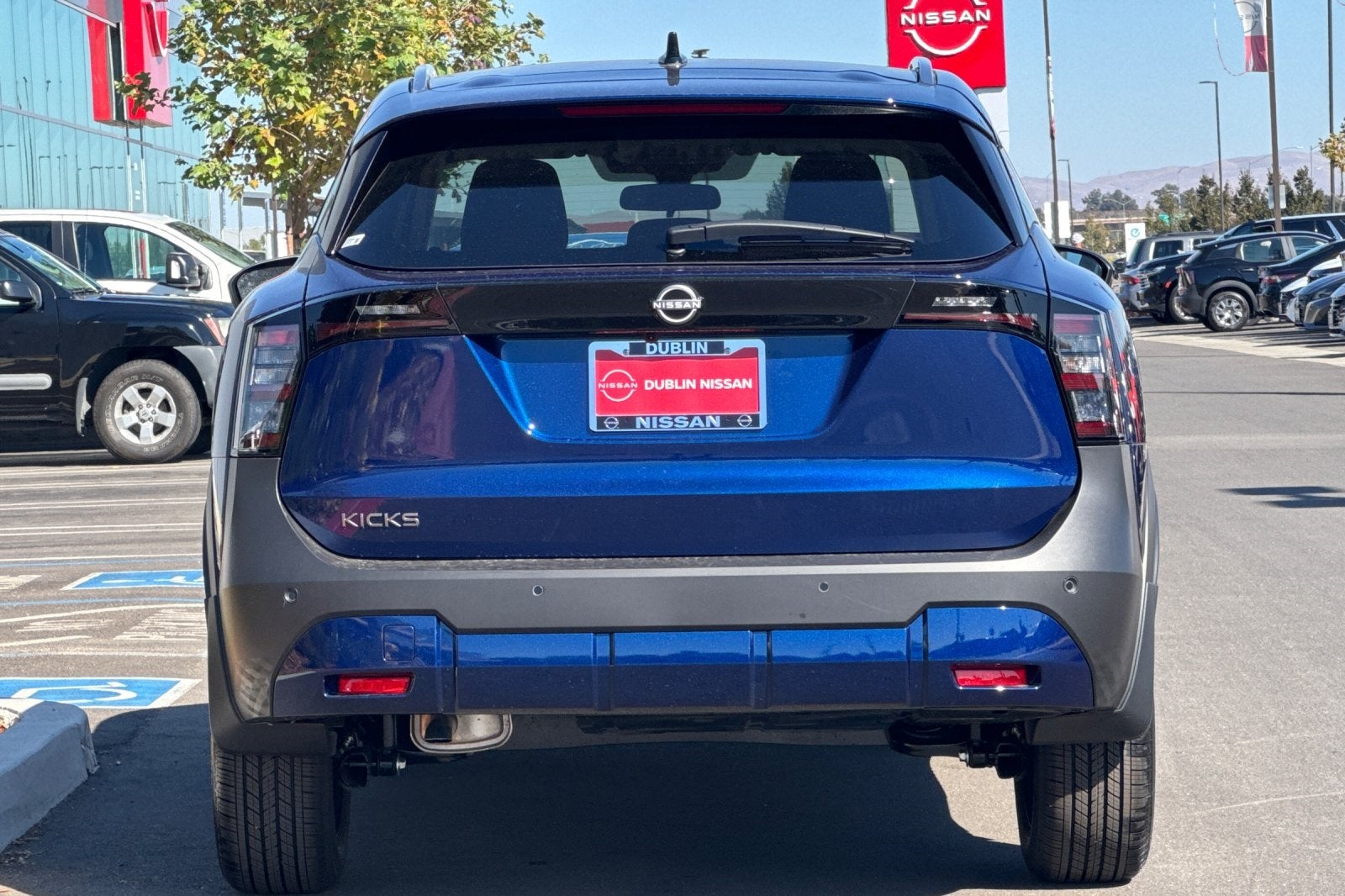 2026 Nissan Kicks SV