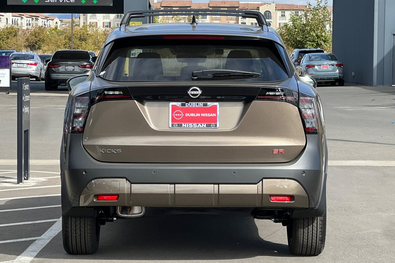 2026 Nissan Kicks SR