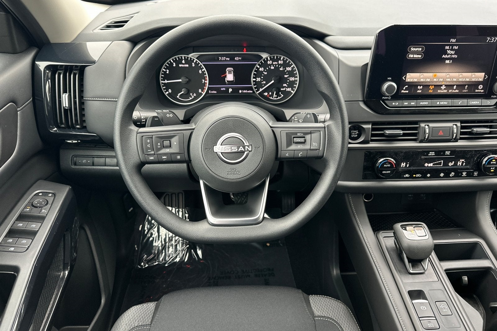 2025 Nissan Pathfinder S