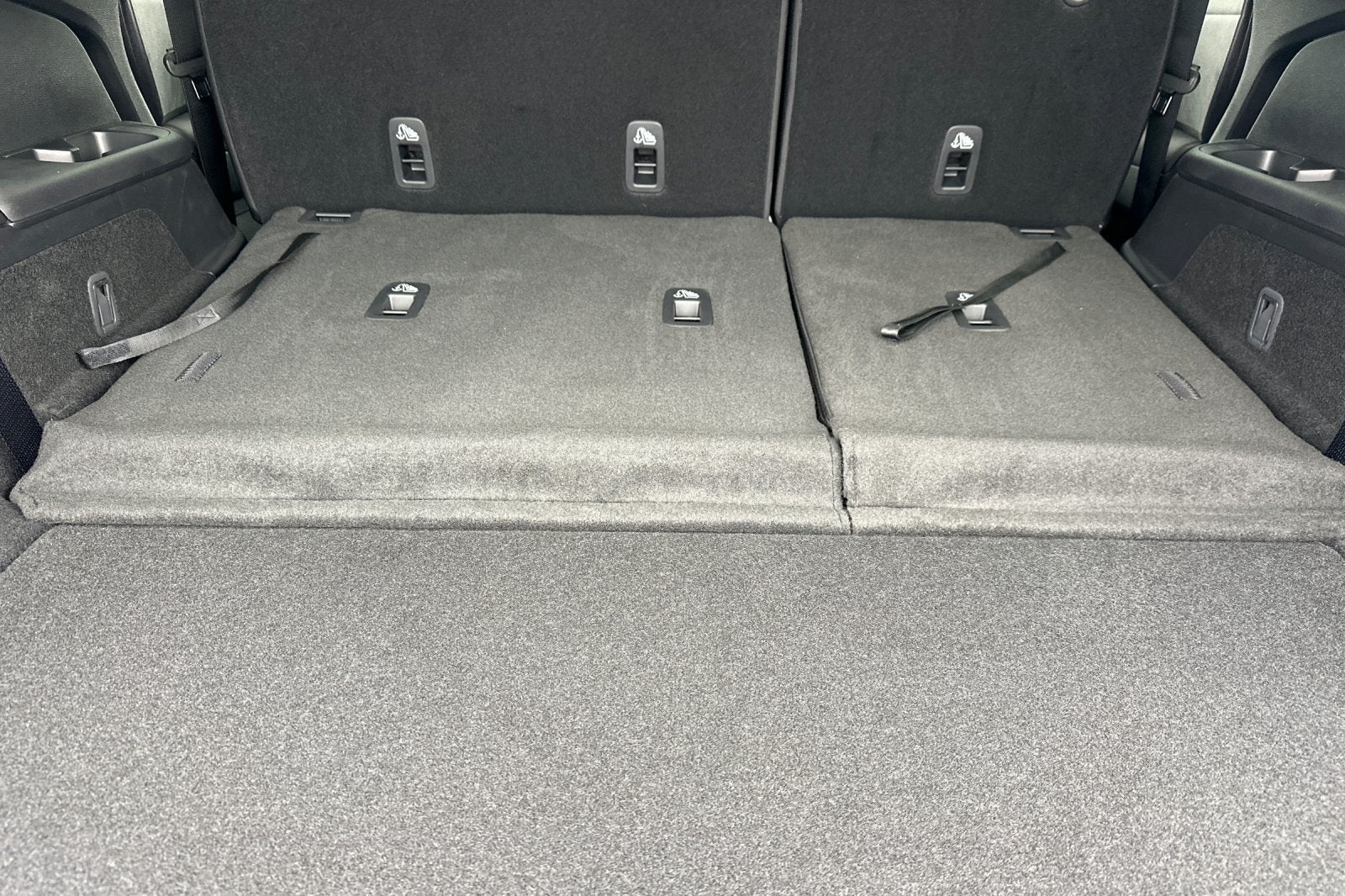 2025 Nissan Pathfinder S