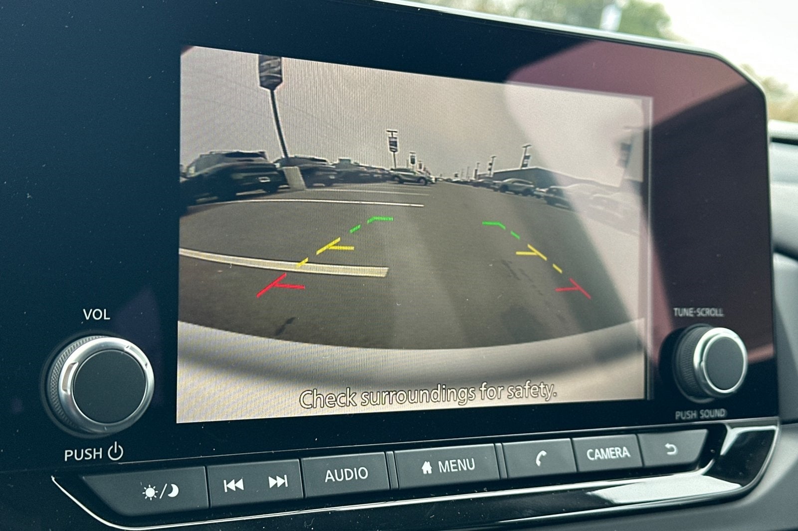 2025 Nissan Pathfinder S