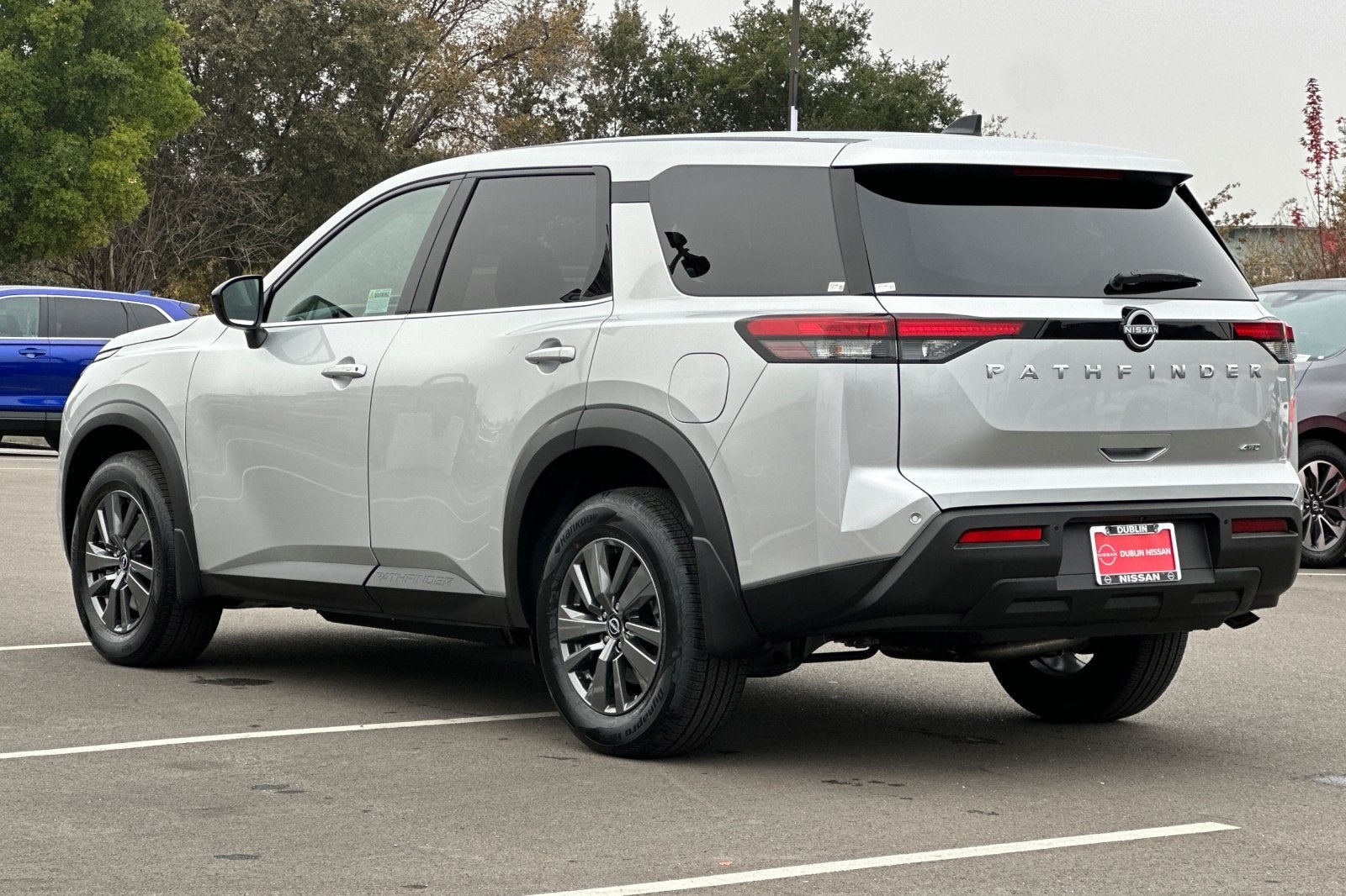 2025 Nissan Pathfinder S