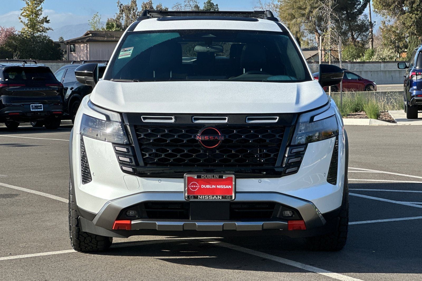 2026 Nissan Pathfinder SV