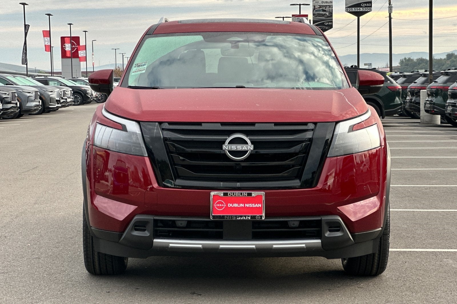 2025 Nissan Pathfinder Platinum