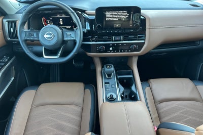 2025 Nissan Pathfinder Platinum