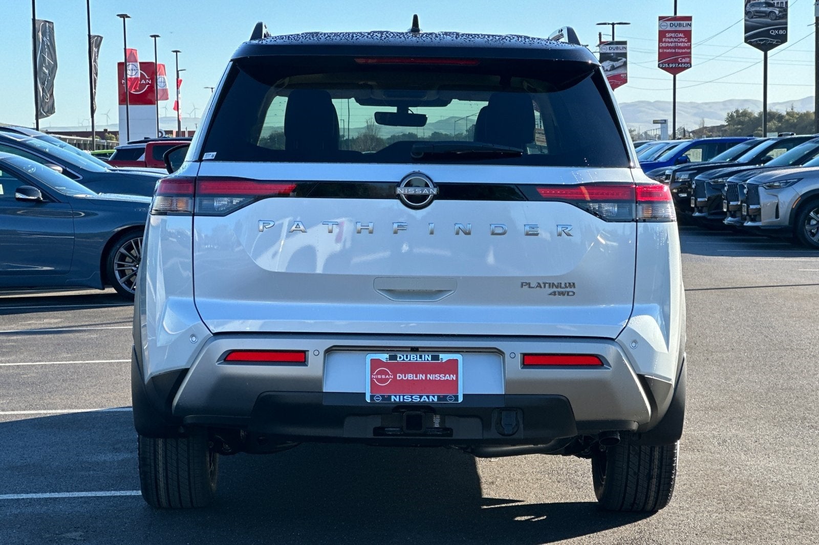 2025 Nissan Pathfinder Platinum