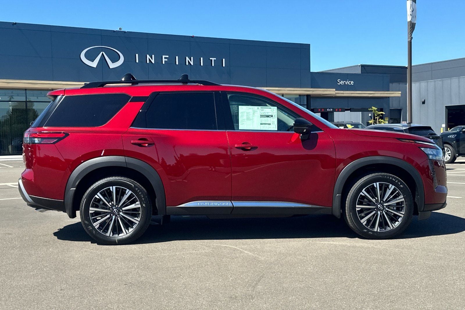2026 Nissan Pathfinder Platinum