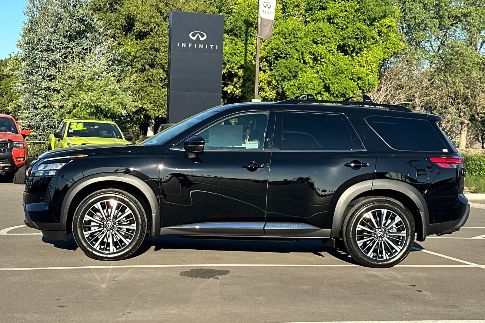 2026 Nissan Pathfinder Platinum