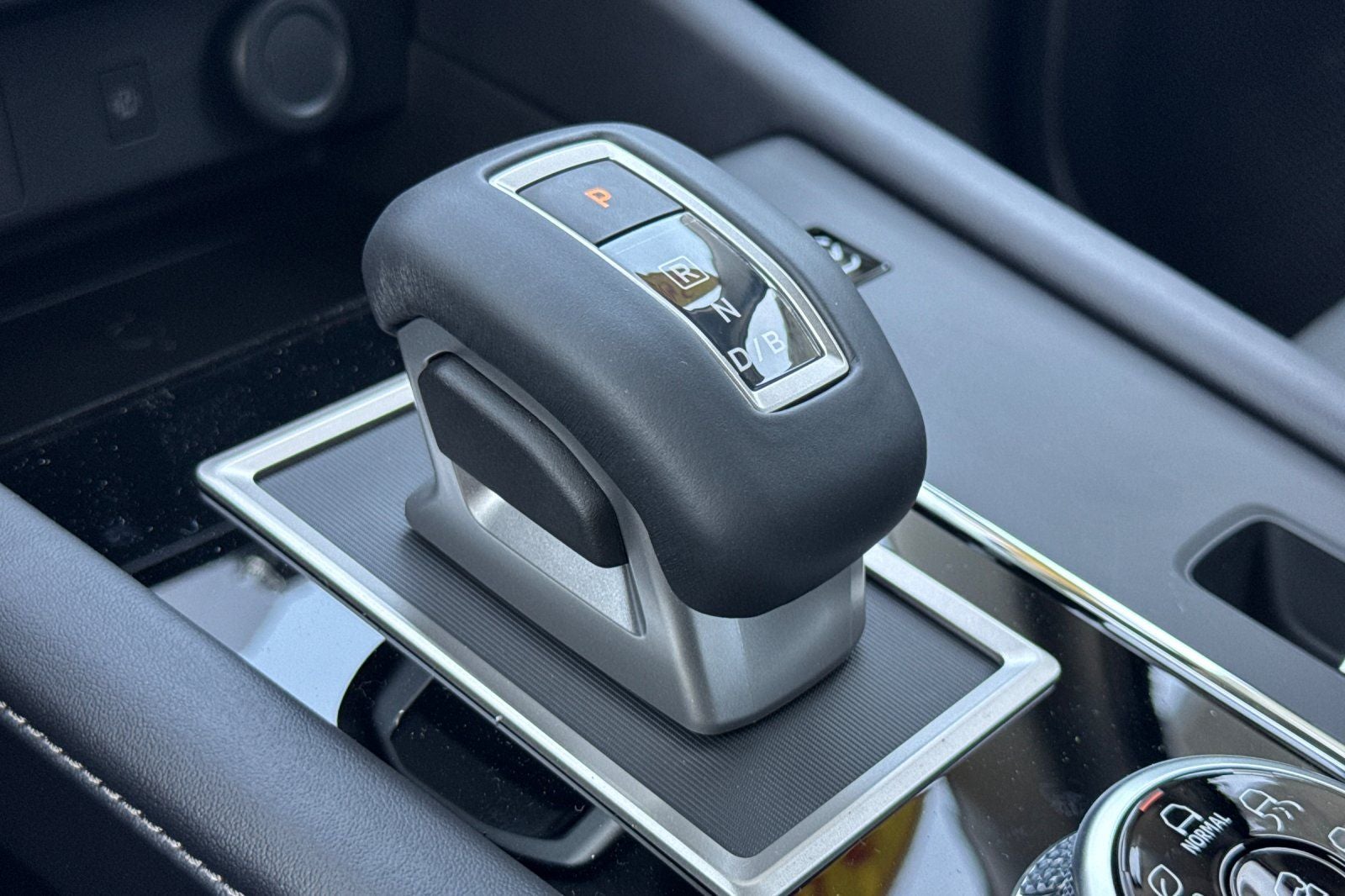 2026 Nissan Rogue Hybrid SL