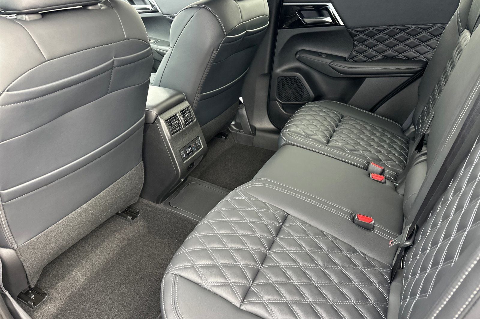 2026 Nissan Rogue Plug-In Hybrid Platinum