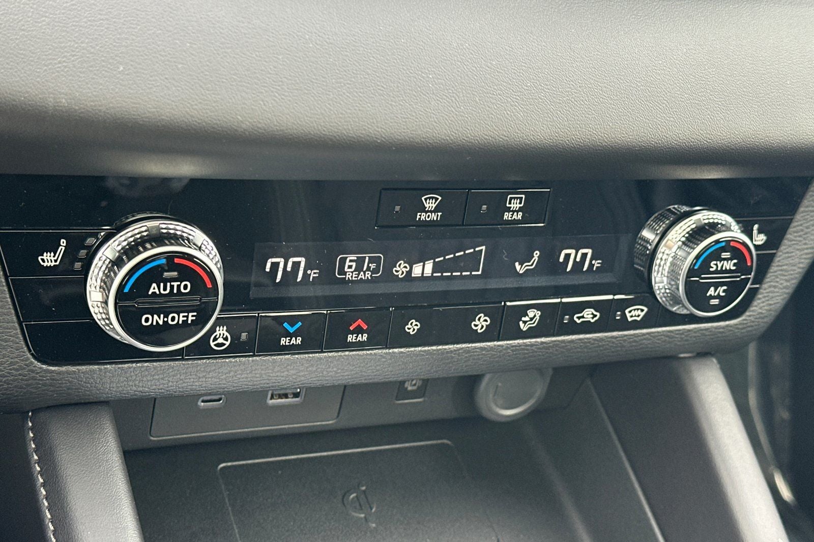 2026 Nissan Rogue Plug-In Hybrid Platinum