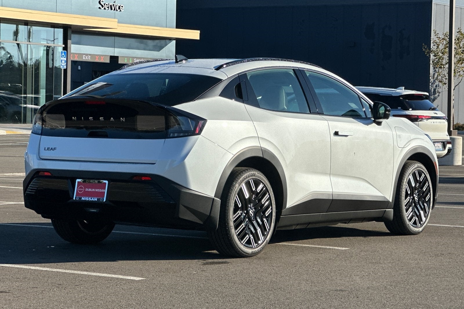 2026 Nissan Leaf PLATINUM+