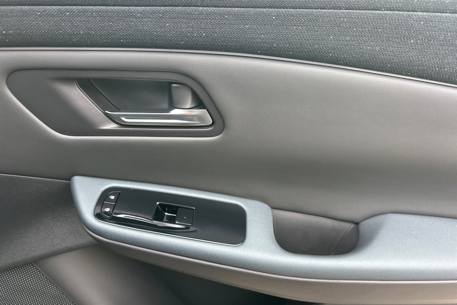 2026 Nissan Leaf PLATINUM+