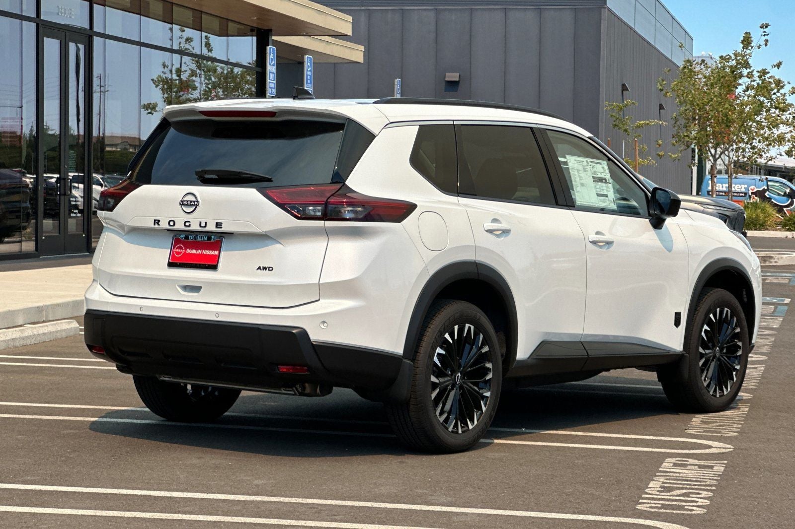 2026 Nissan Rogue Dark Armor