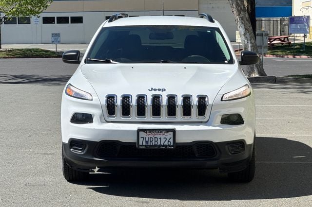 2017 Jeep Cherokee Sport