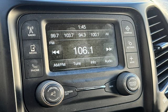 2017 Jeep Cherokee Sport