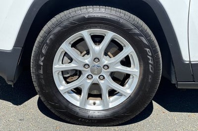 2017 Jeep Cherokee Sport