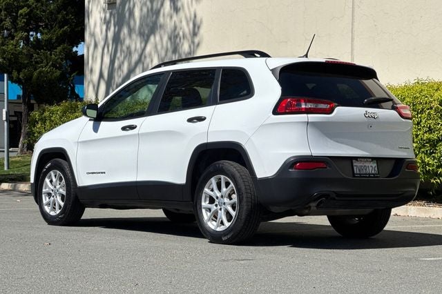 2017 Jeep Cherokee Sport