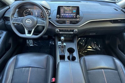 2022 Nissan Altima 2.5 SR SR