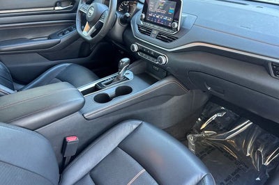 2022 Nissan Altima 2.5 SR SR