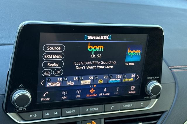 2022 Nissan Altima 2.5 SR SR