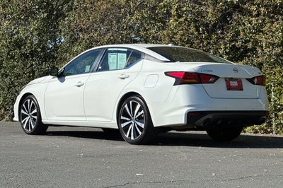 2022 Nissan Altima 2.5 SR SR